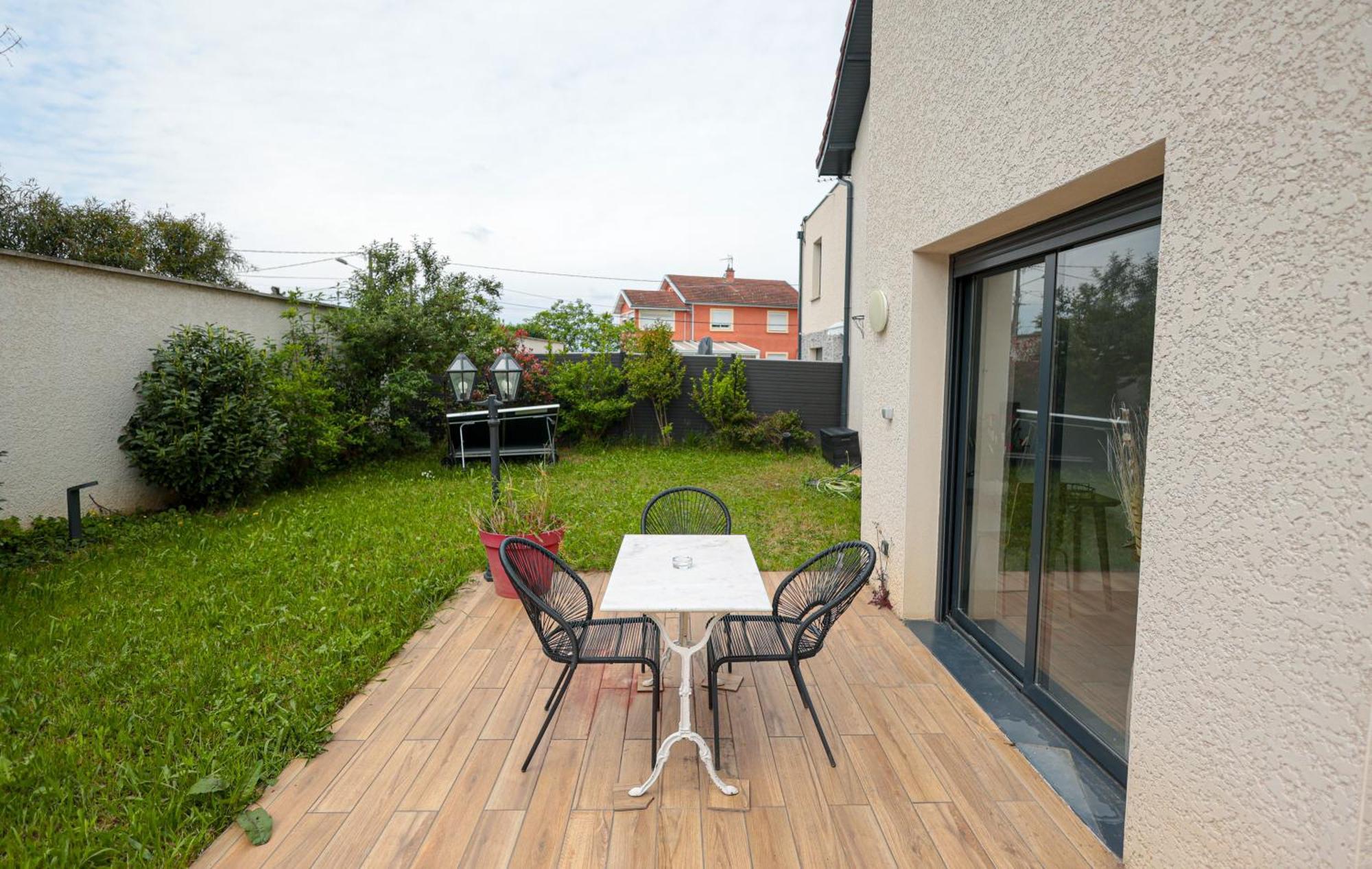 Cosy Neuf Avec Jardin Holiday home *
